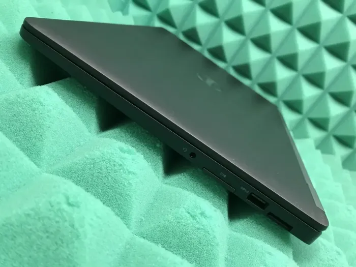 Ультрабук Б-класс Dell Latitude E7470 / 14" TN / Intel Core i5-6300U (2(4) ядра по 2.4-3 GHz) / 8GB DDR4 / 128GB SSD M.2 / HD Graphics 520 / WebCam / USB 3.0 / HDMI / miniDP / Win 10 б/в - зображення 7