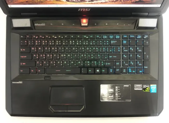 Ігровий ноутбук MSI GT70 2OC / 17.3" (1920x1080) TN / Intel Core i7-4700MQ (4 (8) ядра по 2.4 - 3.4 GHz) / 32 GB DDR4 / 256 GB SSD + 1000 GB HDD / nVidia GeForce GTX 770M, 3 GB GDDR5, 192-bit / WebCam / DVD-ROM б/в - зображення 8