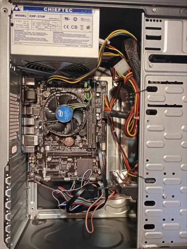 ПК Б-клас LogicPower Tower / Intel Core i5-4590 (4 ядра по 3.3 - 3.7 GHz) / 8 GB DDR3 / 500 GB HDD / Intel HD Graphics 4600 / 370W б/в - зображення 5