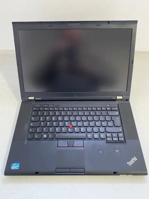 Ноутбук Lenovo ThinkPad T530 / 15.6" (1600x900) TN / Intel Core i7-3520M (2 (4) ядра по 2.9 - 3.6 GHz) / 8 GB DDR3 / 240 GB SSD / Intel HD Graphics 4000 / DVD-ROM / VGA б/в - зображення 2