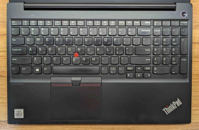 Ноутбук Б-клас Lenovo ThinkPad E15 / 15.6" (1920x1080) IPS / Intel Core i5-10210U (4 (8) ядра по 1.6 - 4.2 GHz) / 16 GB DDR4 / 500 GB SSD / Intel UHD Graphics / WebCam / Windows 10 б/в - зображення 4