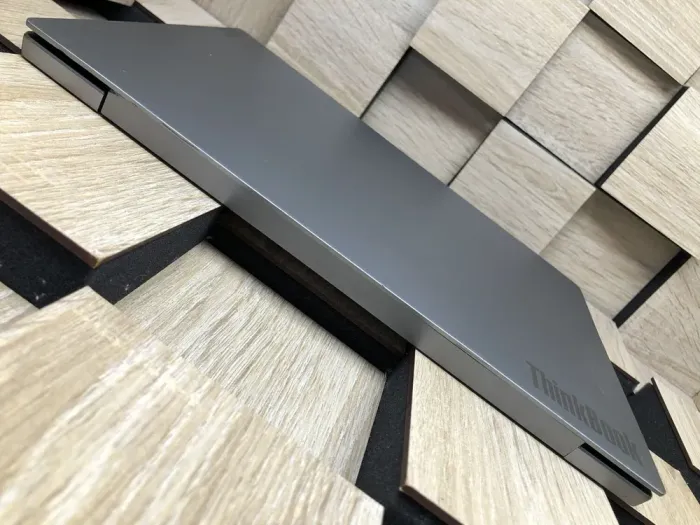 Ультрабук Б-клас Lenovo ThinkBook 14-IML / 14" (1920x1080) IPS / Intel Core i5-10210U (4 (8) ядра по 1.6 - 4.2 GHz) / 8 GB DDR4 / 256 GB SSD M.2 / Intel UHD Graphics / WebCam / Fingerprint / HDMI б/в - зображення 7