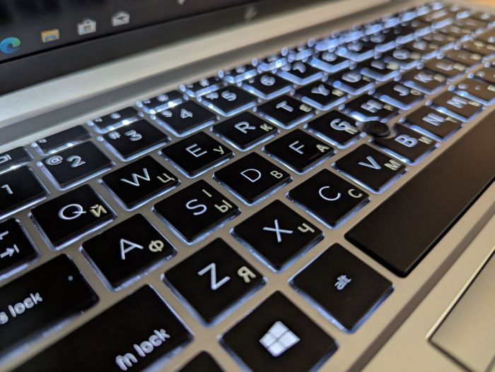 Ультрабук Б-клас HP EliteBook 840 G7 / 14" (1920x1080) IPS / Intel Core i7-10610U (4 (8) ядра по 1.8 - 4.9 GHz) / 16 GB DDR4 / 512 GB SSD / Intel UHD Graphics / HDMI / Fingerprint / Windows 10 б/в - зображення 7