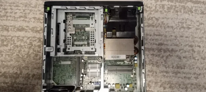 Неттоп Б-клас HP Compaq Elite 8300 USFF / Intel Core i3-3220 (2 (4) ядра по 3.3 GHz) / 4 GB DDR3 / 120 GB SSD / Intel HD Graphics 2500 / DVD-RW б/в - зображення 5