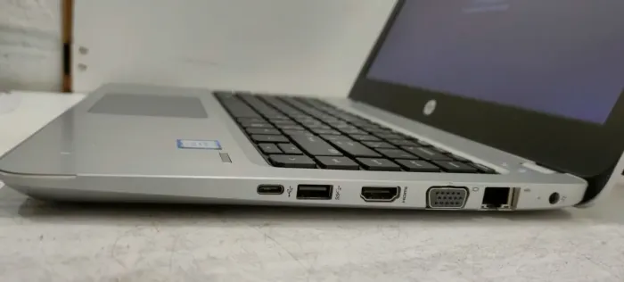 Ультрабук Б-класс HP ProBook 430 G4 / 13.3" TN / Core i5-7200U (2(4) ядра по 2.5-3.1 GHz) / 8GB DDR4 / 120GB SSD / HD Graphics 620 / WebCam / АКБ NEW б/в - зображення 5