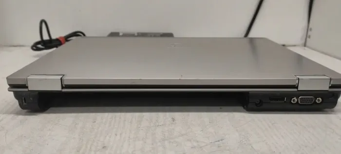 Ноутбук HP EliteBook 8440p / 14" (1600x900) TN / Intel Core i5-520M (2 (4) ядра по 2.4 - 2.93 GHz) / 4 GB DDR3 / 320 GB HDD / nVidia NVS 3100M, 512 MB GDDR3, 64-bit / WebCam / DVD-RW б/в - зображення 6