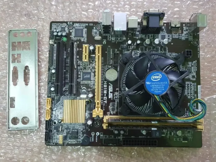 Комплект: Материнська плата Asus H81M-CT / Intel Core i5-4590S (4 ядра по 3-3.7 GHz) / 16 GB DDR3 / Intel HD Graphics 4600 / Socket LGA1150 / Кулер б/в - зображення 2