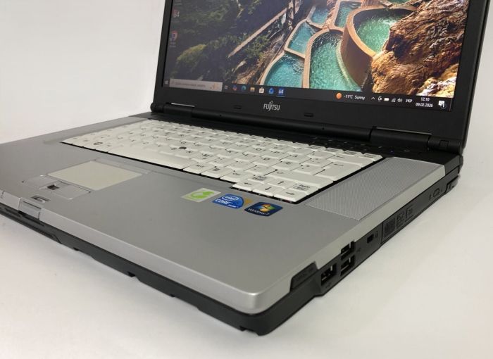 Ноутбук Б-клас Fujitsu LifeBook E780 / 15.6" (1366x768) TN / Intel Core i5-560M (2 (4) ядра по 2.66 - 3.2 GHz) / 8 GB DDR3 / 250 GB HDD / Intel HD Graphics / WebCam / DVD-ROM б/в - зображення 9