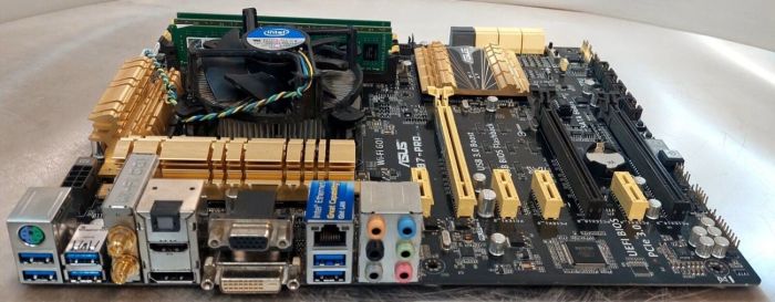 Комплект: Материнська плата Asus Z87-PRO / LGA1150 / Intel Core i7-4770K (4 (8) ядра по 3,5 - 3,9 ГГц) / 32 ГБ DDR3 / Intel HD Graphics 4600 + Кулер б/в - изображение 5