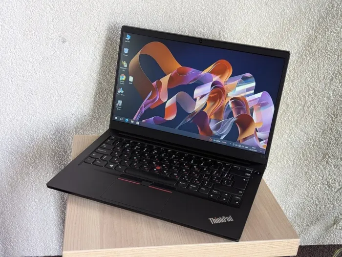 Ультрабук Б-клас Lenovo ThinkPad E14 Gen 2 / 14" (1920x1080) IPS / Intel Core i3-1115G4 (2 (4) ядра по 1.7 - 4.1 GHz) / 16 GB DDR4 / 256 GB SSD / Intel UHD Graphics / WebCam / HDMI б/в - зображення 6