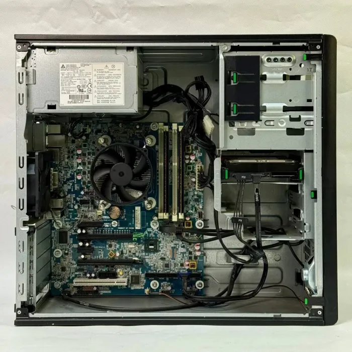 Робоча станція HP Workstation Z230 Tower / Intel Core i7-4790 (4 (8) ядра по 3,6 - 4,0 ГГц) / 16 ГБ DDR3 / 1000 ГБ HDD / Intel HD Graphics 4600 б/в - зображення 6