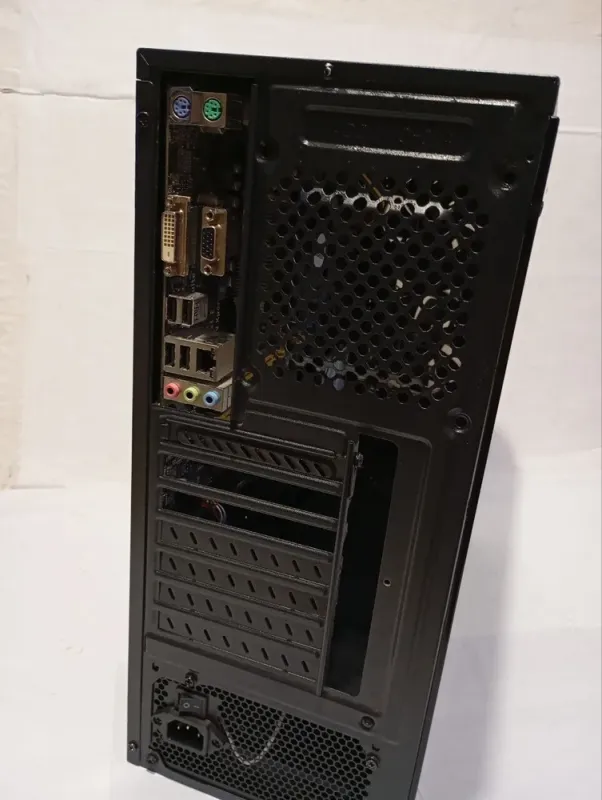 ПК AeroCool SI-5200 Tower / AMD A10-7860K (4 ядра по 3.6 - 4.0 GHz) / 8 GB DDR3 / 128 GB SSD + 500 HDD / AMD Radeon R7 Graphics б/в - зображення 3