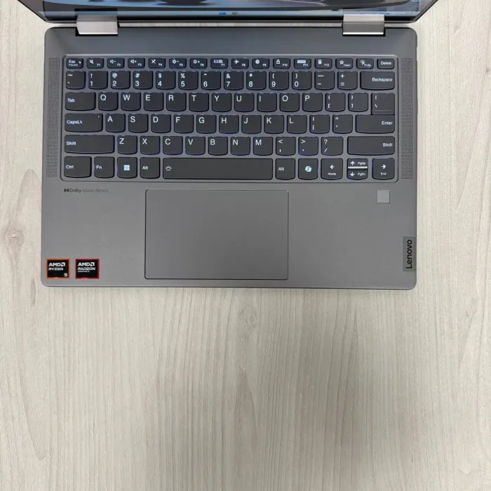 Ультрабук-трансформер Lenovo Yoga 7 14AHP9 / 14" (1920x1200) IPS Touch / AMD Ryzen 5 8640HS (6 (12) ядер по 3.5 - 4.9 GHz) / 8 GB DDR5 / 512 GB SSD NVMe / AMD Radeon 760M Graphics / WebCam б/в - зображення 8