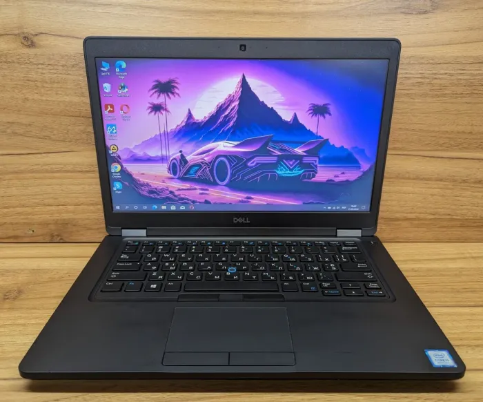 Ультрабук Dell Latitude 5490 / 14" (1366x768) TN / Intel Core i5-8250U (4 (8) ядра по 1.6 - 3.4 GHz) / 8 GB DDR4 / 480 GB SSD / Intel UHD Graphics 620 / WebCam / Windows 10 б/в - зображення 2