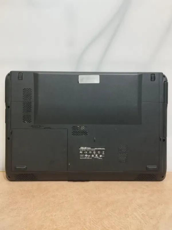 Ноутбук Asus P50IJ / 15.6" (1366x768) TN / Intel Pentium T4400 (2 ядра по 2.2 GHz) / 4 GB DDR2 / 120 GB SSD / Intel GMA 4500M Graphics / WebCam / АКБ не тримає б/в - зображення 6