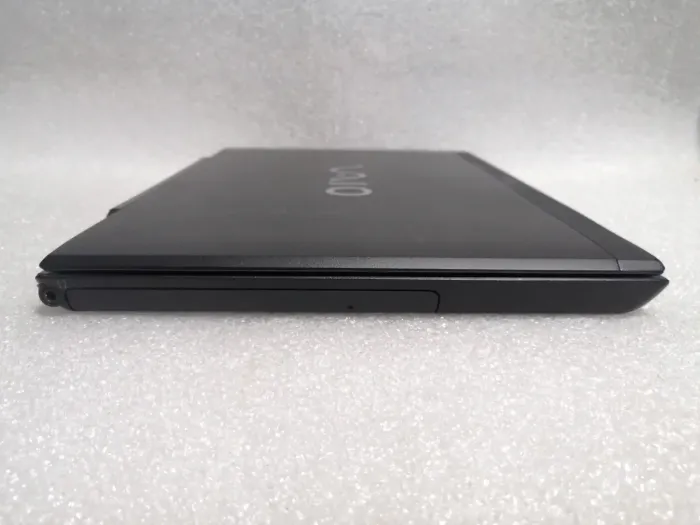 Ноутбук Sony Vaio VPCSB1X9E / 13.3'' TN / Intel Core i5-2410M (2(4) ядра по 2.3-2.9GHz) / 6GB DDR3 / 500GB HDD / AMD Radeon HD 6470M, 512MB DDR3, 64-bit / WebCam / DVD-ROM б/в - зображення 5