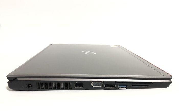 Ноутбук Б-клас Fujitsu LifeBook E753 / 15.6" (1920x1080) IPS / Intel Core i7-3632QM (4 (8) ядра по 2.2 - 3.2 GHz) / 8 GB DDR3 / 256 GB SSD / Intel HD Graphics 4000 / WebCam / DVD-ROM / Win 10 Pro б/в - зображення 4