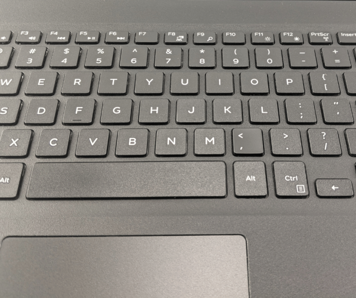 Ноутбук Dell Latitude 3500 / 15.6" (1920x1080) TN / Intel Core i5-8265U (4 (8) ядра по 1.6 - 3.9 GHz) / 16 GB DDR4 / 240 GB SSD / Intel UHD Graphics 620 / WebCam б/в - зображення 3