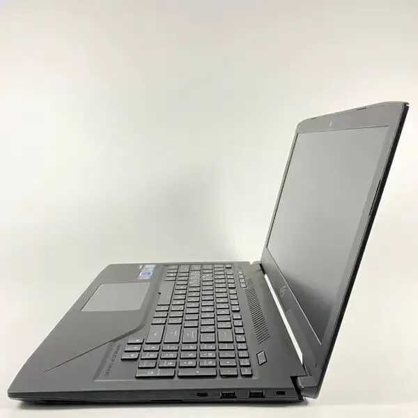 Ігровий ноутбук Asus ROG Strix GL503V / 15.6" (1920x1080) IPS / Intel Core i7-7700HQ (4 (8) ядра по 2.8 - 3.8 GHz) / 16 GB DDR4 / 512 GB SSD / nVidia GeForce GTX 1060, 3 GB GDDR5, 192-bit / WebCam / HDMI б/в - зображення 5