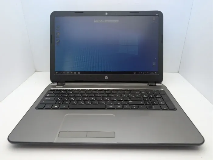 Ноутбук HP 250 G3 / 15.6" (1366x768) TN / Intel Celeron N2840 (2 ядра по 2.16 - 2.58 GHz) / 8 GB DDR3 / 120 GB SSD / Intel HD Graphics / WebCam / DVD-ROM б/в - зображення 2