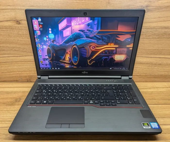 Мобільна робоча станція Fujitsu Celsius H780 / 15.6" (1920x1080) IPS / Intel Core i7-8750H (6 (12) ядер по 2.2 - 4.1 GHz) / 64 GB DDR4 / 512 GB SSD / nVidia Quadro P600, 4 GB GDDR5, 128-bit / WebCam / Fingerprint / Windows 10 б/в - зображення 2