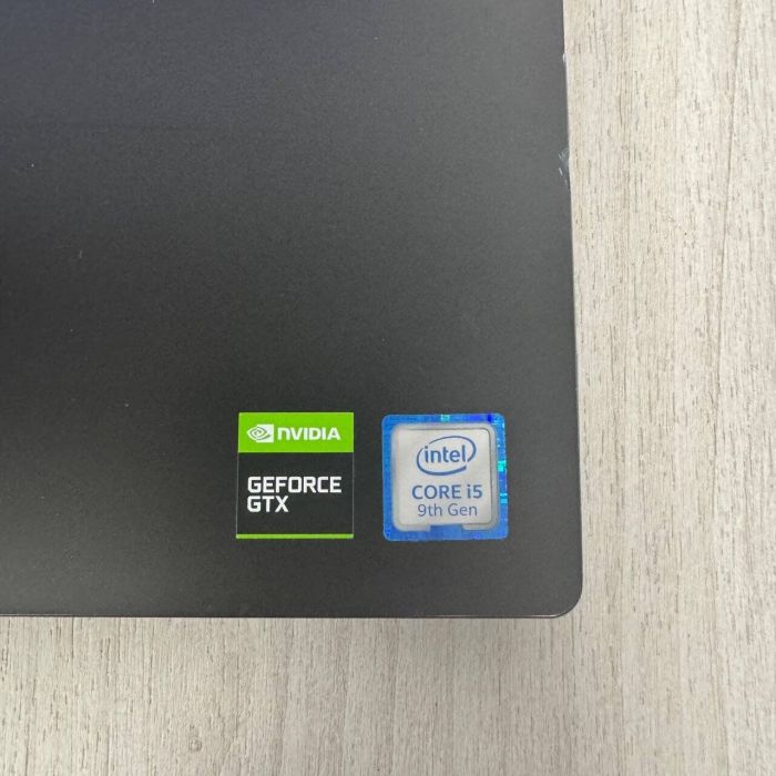 Ігровий ноутбук Б-класу Dell G3 3590 / 15,6" (1920x1080) IPS / Intel Core i5-9300H (4 (8) ядра по 2,4 - 4,1 ГГц) / 8 ГБ DDR4 / 512 ГБ SSD / nVidia GeForce GTX 1660 Ti Max-Q, 6 ГБ GDDR6, 192-біт / Веб-камера б/в - изображение 4