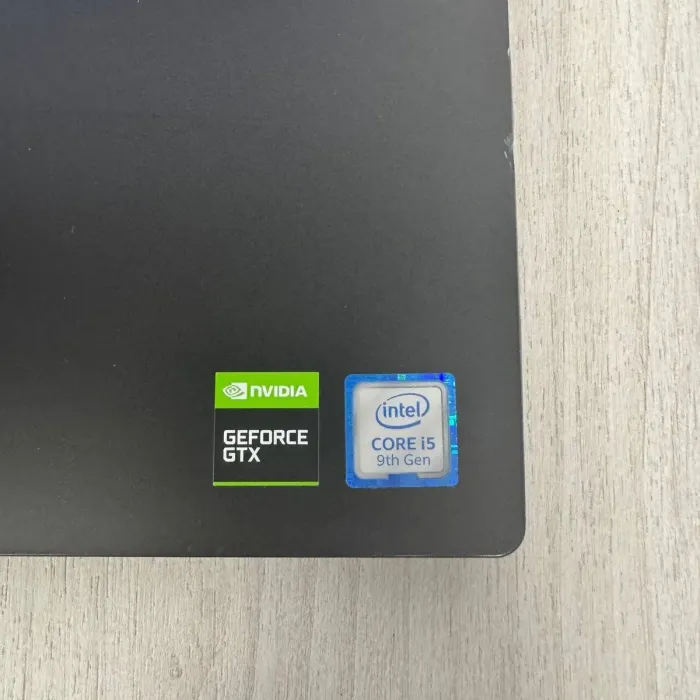 Ігровий ноутбук Б-класу Dell G3 3590 / 15,6" (1920x1080) IPS / Intel Core i5-9300H (4 (8) ядра по 2,4 - 4,1 ГГц) / 8 ГБ DDR4 / 512 ГБ SSD / nVidia GeForce GTX 1660 Ti Max-Q, 6 ГБ GDDR6, 192-біт / Веб-камера б/в - зображення 4