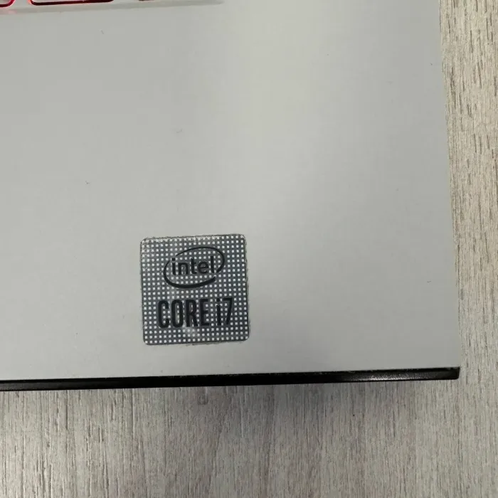 Ігровий ноутбук Б-класу Dell Alienware m15 R3 / 15,6" (1920x1080) IPS / Intel Core i7-10750H (6 (12) ядер по 2,6 - 5,0 ГГц) / 16 ГБ DDR4 / 256 ГБ SSD / nVidia GeForce RTX 2070 Super, 8 ГБ GDDR6, 256-біт б/в - зображення 3