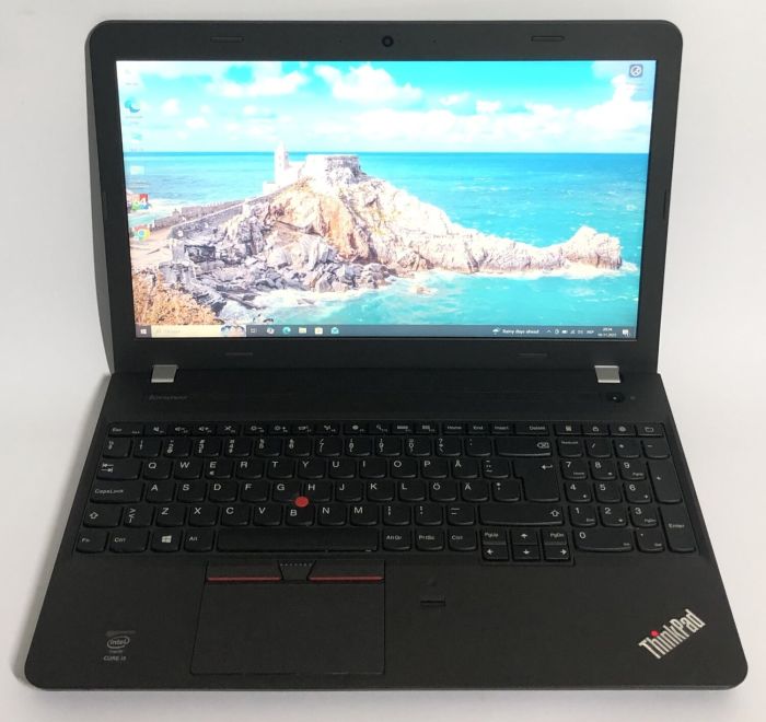 Ноутбук Б-клас Lenovo ThinkPad E550 / 15.6" (1920x1080) TN / Intel Core i5-5200U (2 (4) ядра по 2.2 - 2.7 GHz) / 8 GB DDR3 / 192 GB SSD / Intel HD Graphics 5500 / WebCam / DVD-ROM / Win 10 Pro б/в - зображення 2