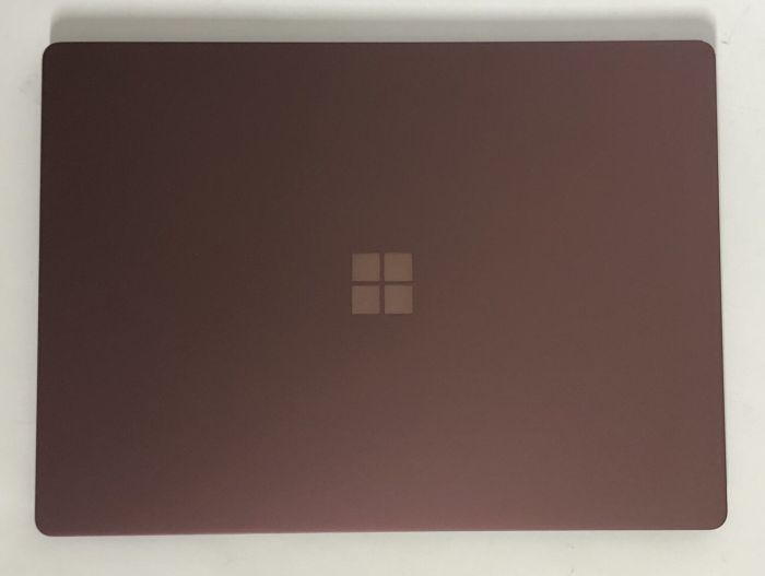 Ультрабук Microsoft Surface Laptop 1 1769 / 13.5" (2256x1504) IPS Touch / Intel Core i7-7660U (2 (4) ядра по 2.5 - 4.0 GHz) / 8 GB DDR4 / 256 GB SSD NVMe / Intel Iris Plus Graphics 640 / WebCam / Win 10 Pro б/в - зображення 7