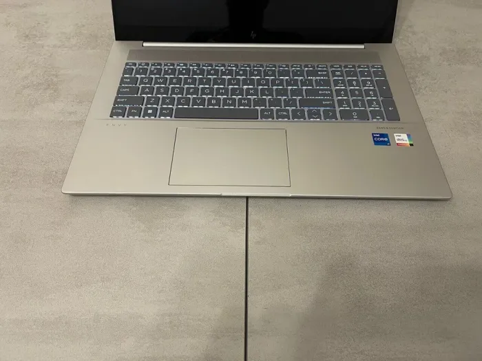 Ультрабук HP Envy 17t-cw000 / 17.3" (1920x1080) IPS / Intel Core i7-13700H (14 (20) ядер по 3.7 - 5.0 GHz) / 16 GB DDR4 / 512 GB SSD M.2 / Intel Iris Xe Graphics / WebCam б/в - зображення 3