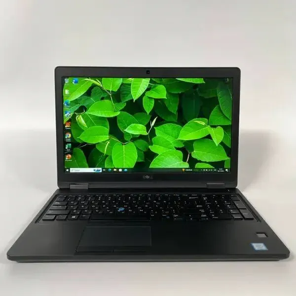 Ультрабук Dell Latitude 5590 / 15.6" (1920x1080) IPS / Intel Core i5-8350U (4 (8) ядра по 1.7 - 3.6 GHz) / 16 GB DDR4 / 256 GB SSD / Intel UHD Graphics 620 / WebCam / TouchID б/в - зображення 2