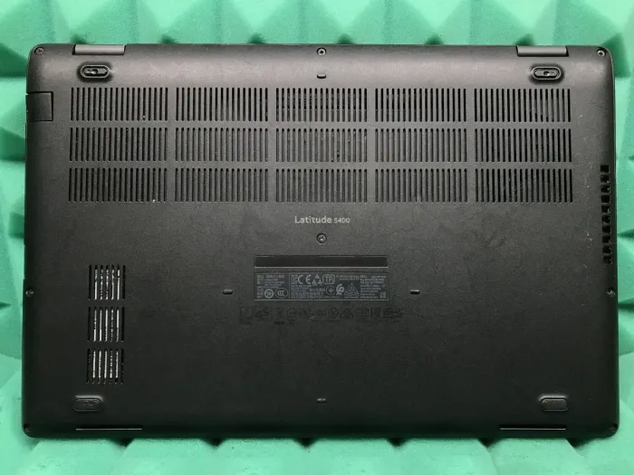 Ультрабук Б-клас Dell Latitude 5400 / 14" (1920x1080) IPS / Intel Core i7-8665U (4 (8) ядра по 1.9 - 4.8 GHz) / 8 GB DDR4 / 256 GB SSD M.2 / Intel UHD Graphics 620 / WebCam / USB 3.1 / HDMI / Windows 10 б/в - зображення 6