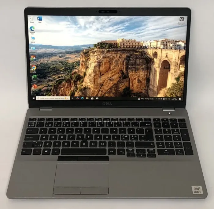 Мобільна робоча станція Dell Precision 3551 / 15,6" (1920x1080) IPS / Intel Core i7-10750H (6 (12) ядер по 2.6 - 5.0 GHz) / 16 GB DDR4 / 1000 GB SSD NVMe / nVidia Quadro P620, 4 GB GDDR5, 128-bit / WebCam / Win 10 Pro б/в - зображення 2