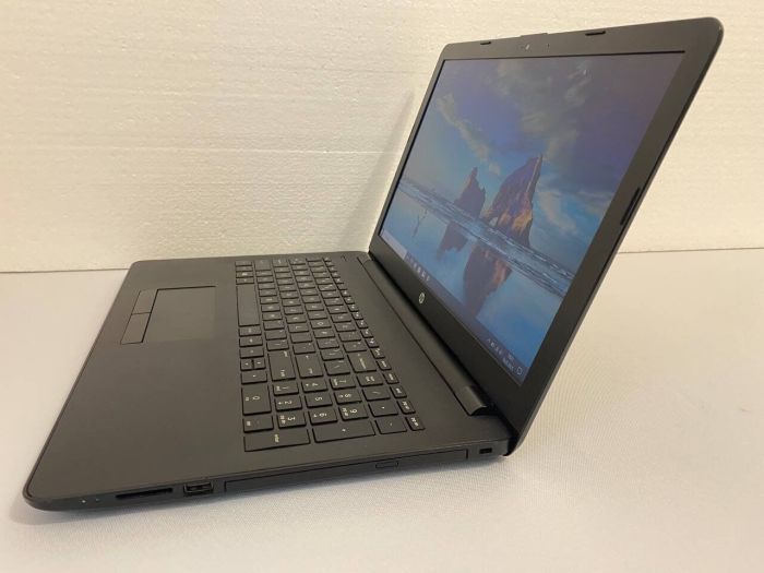 Ноутбук Б-клас HP 15-ra055nw / 15.6" (1366x768) TN / Intel Pentium N3710 (4 ядра по 1.6 - 2.56 GHz) / 8 GB DDR3 / 256 GB SSD / Intel HD Graphics 405 / WebCam / DVD-RW б/в - зображення 5