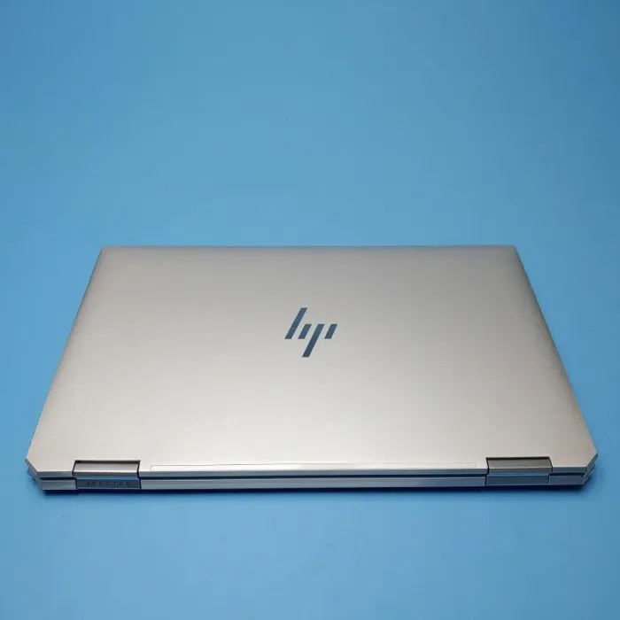Ультрабук-трансформер HP Spectre x360 - 13-aw0003dx / 13.3" (3840x2160) IPS Touch / Intel Core i5-1035G4 (4 (8) ядра по 1.1 - 3.7 GHz) / 8 GB DDR4 / 256 GB SSD / Intel Iris Plus Graphics / WebCam / Win 10 Home б/в - зображення 3