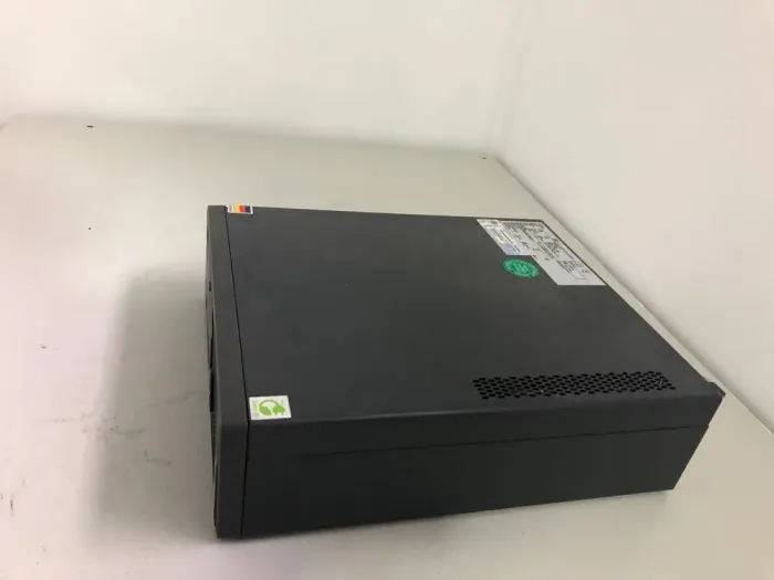 Комп'ютер Fujitsu Esprimo / Core i3-2120 (2(4) ядра по 3.3GHz) / 4GB DDR3 / 250GB HDD / HD Graphics 2000 / DVD-ROM / DVI б/в - зображення 4