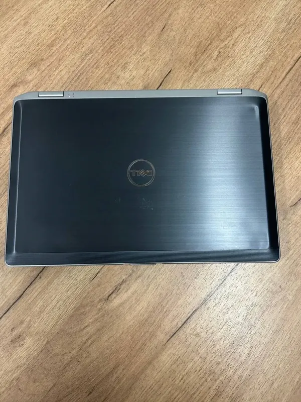 Ноутбук Б-клас Dell Latitude E6520 / 15.6" (1366x768) TN / Intel Core i5-2410M (2 (4) ядра по 2.3 - 2.9 GHz) / 4 GB DDR3 / 500 GB HDD / nVidia NVS 4200M, 1 GB GDDR3, 64-bit / HDMI б/в - зображення 7