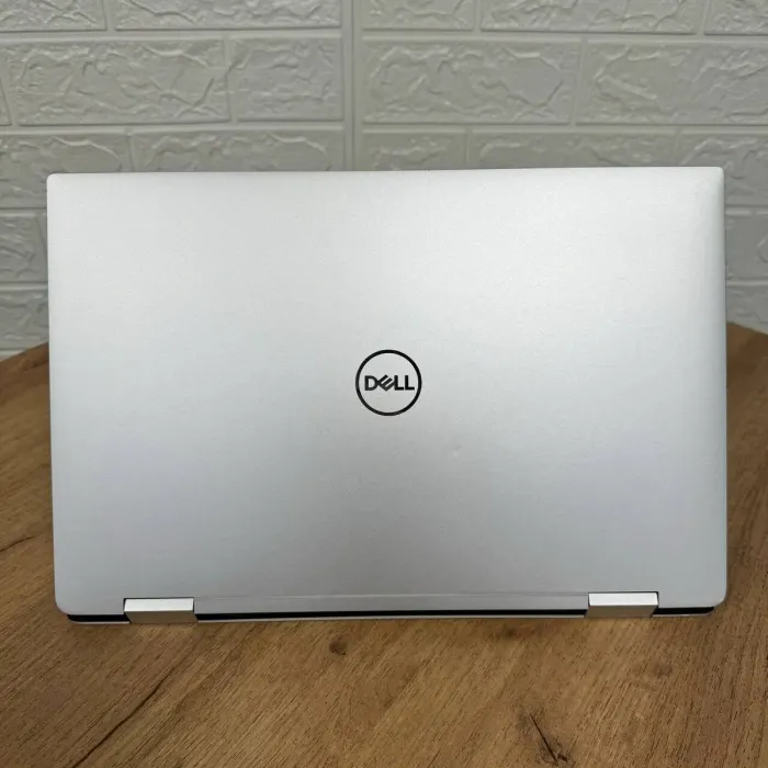 Ігровий ультрабук-трансформер Б-клас Dell XPS 15 9575 / 15.6" (1920x1080) IPS Touch / Intel Core i7-8705G (4 (8) ядра по 3.1 - 4.1 GHz) / 16 GB DDR4 / 512 GB SSD / AMD Radeon RX Vega M GL, 4 GB HBM2, 1024-bit / WebCam б/в - зображення 3