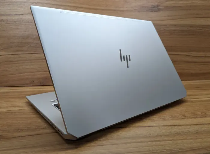 Ігровий  ноутбук HP EliteBook 1050 G1 / 15.6" (1920x1080) TN / Intel Core i7-8850H (6 (12) ядер по 2.6 - 4.3 GHz) / 16 GB DDR4 / 512 GB SSD / nVidia GeForce GTX 1050, 4 GB GDDR5, 128-bit / WebCam / Fingerprint / Windows 10 б/в - зображення 7