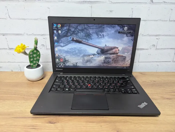 Ноутбук Б-клас Lenovo ThinkPad T440 / 14" (1600x900) TN / Intel Core i5-4300U (2 (4) ядра по 1.9 - 2.9 GHz) / 8 GB DDR3 / 128 GB SSD / Intel HD Graphics 4400 / WebCam б/в - зображення 2