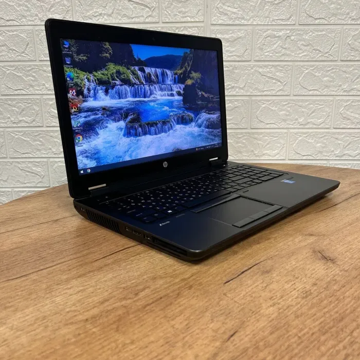 Мобільна робоча станція Б-клас HP ZBook 15 / 15.6" (1920x1080) TN / Intel Core i7-4700MQ (4 (8) ядра по 2.4 - 3.4 GHz) / 8 GB DDR3 / 240 GB SSD / nVidia Quadro K1100M, 2 GB GDDR5, 128-bit / WebCam б/в - зображення 4