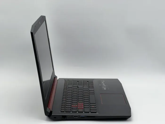 Ігровий ноутбук Acer Nitro 5 AN515-51 / 15.6" (1920x1080) IPS / Intel Core i5-7300HQ (4 ядра по 2.5 - 3.5 GHz) / 16 GB DDR4 / 480 GB SSD / nVidia GeForce GTX 1050, 2 GB GDDR5, 128-bit / WebCam б/в - зображення 3