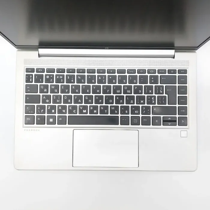 Ультрабук HP ProBook 445 G8 / 14" (1920x1080) IPS / AMD Ryzen 5 5600U (6 (12) ядер по 2.3 - 4.2 GHz) / 16 GB DDR4 / 256 GB SSD M.2 NVMe / AMD Radeon RX Vega 7 Graphics / WebCam б/в - зображення 3