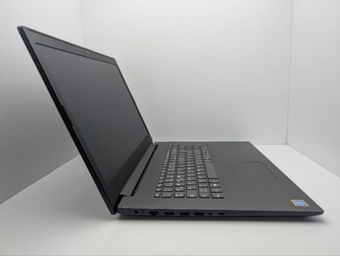 Ноутбук Lenovo V340-17 / 17.3" (1600x900) TN / Intel Pentium Gold 5405U (2 (4) ядра по 2.3 GHz) / 8 GB DDR4 / 120 GB SSD / Intel UHD Graphics / WebCam / DVD-ROM б/в - зображення 4