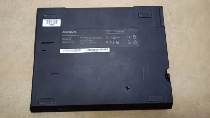 Ультрабук Б-клас Lenovo ThinkPad X201 / 12.1" (1280x800) TN / Intel Core i5-520M (2 (4) ядра по 2.4 - 2.93 GHz) / 4 GB DDR3 / 120 GB HDD / Intel HD Graphics / WebCam / Fingerprint б/в - зображення 10