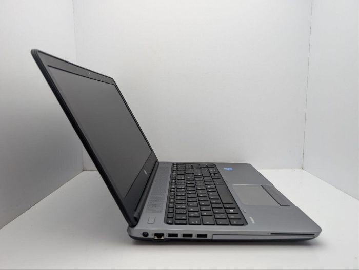 Ноутбук HP ProBook 650 G1 / 15.6" (1920x1080) TN / Intel Core i5-4310M (2 (4) ядра по 2.7 - 3.4 GHz) / 8 GB DDR3 / 500 GB HDD / Intel HD Graphics 4600 / WebCam б/в - зображення 4
