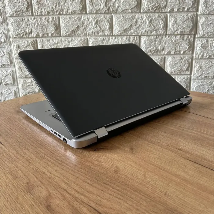 Ноутбук Б-клас HP ProBook 470 G3 / 17.3" (1920x1080) IPS / Intel Core i7-6500U (2 (4) ядра по 2.5 - 3.1 GHz) / 16 GB DDR4 / 256 GB SSD / AMD Radeon R7 M340, 2 GB DDR3, 64-bit / WebCam б/в - зображення 6