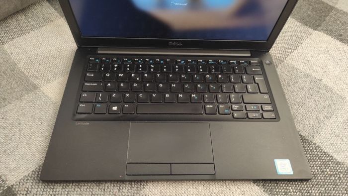 Нетбук Dell Latitude 7280 / 12.5" (1920x1080) IPS / Intel Core i5-7300U (2 (4) ядра по 2.6 - 3.5 GHz) / 8 GB DDR4 / 512 GB SSD / Intel HD Graphics 620 / WebCam / Windows 10 Pro Lic б/в - зображення 3