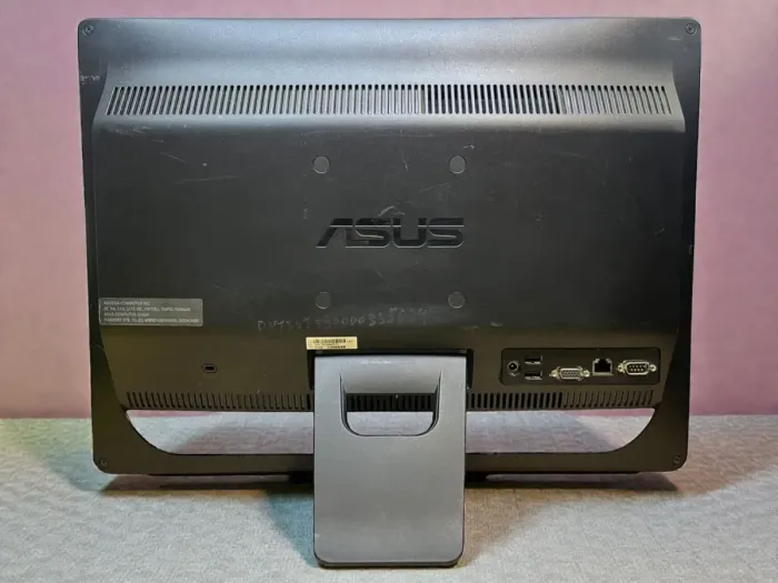 Моноблок Asus ET2013IUKI / 20" (1600x900) TN / Intel Core i5-3550S (4 ядра по 3.0 - 3.7 GHz) / 4 GB DDR3 / 500 GB HDD / Intel HD Graphics 2000 / WebCam б/в - изображение 4